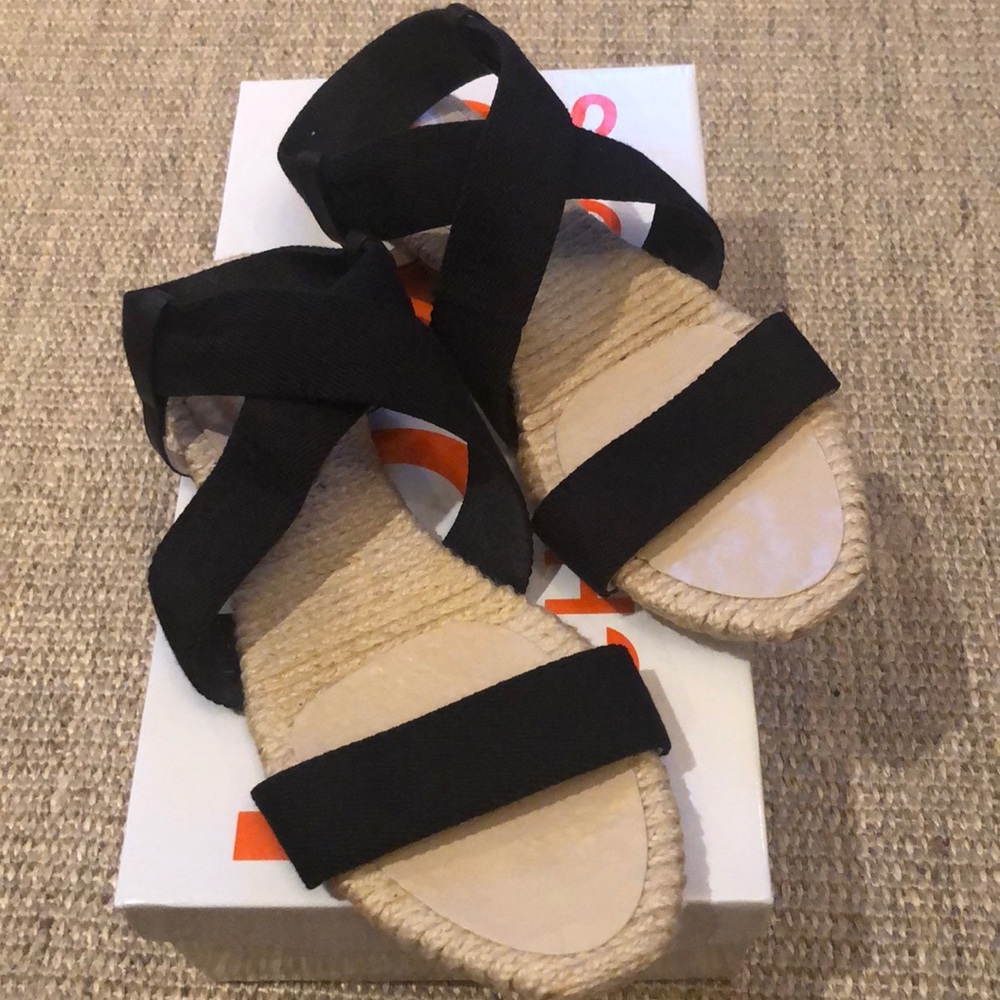 Michael Kors willow black sandals -Great condition